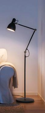 Ikea Aröd staande lamp., Huis en Inrichting, Lampen | Vloerlampen, Ophalen, Zo goed als nieuw, Metaal, 150 tot 200 cm