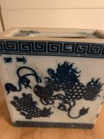 Antieke Chinese plantenbak met drakenmotief, Ophalen