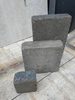 Grijze betonklinkers in drie afmetingen voor terras in wildv, Tuin en Terras, Overige Tuin en Terras, Gebruikt, Ophalen