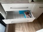 Witte commode met bladvergroter, Ophalen, 50 tot 70 cm, Opstaande rand, 100 cm of meer