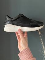 Ugg sneaker model Libu zwart leer mt 39, Kleding | Dames, Schoenen, Ophalen of Verzenden, Zo goed als nieuw, Zwart