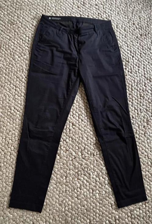 Zwarte chino broek van G-Star maat W30/L32, Kleding | Dames, Broeken en Pantalons, Gedragen, Zwart, Lang, Ophalen of Verzenden