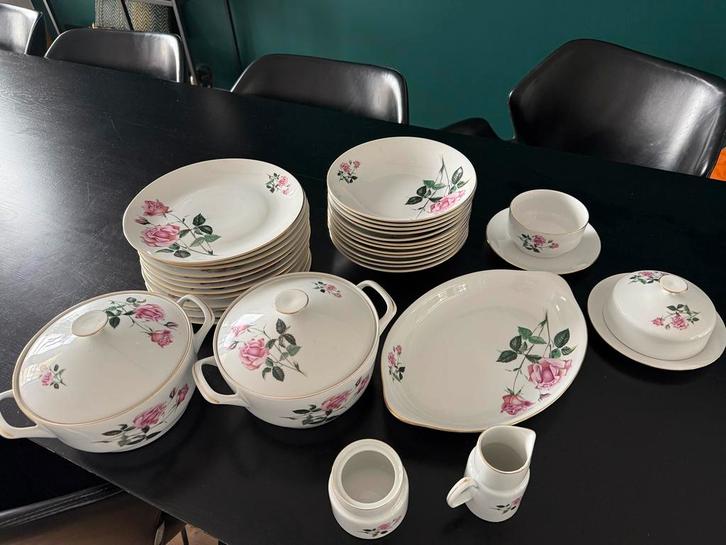 12-delig servies gouden rand  epiag D.F. Czecho slovakia, Antiek en Kunst, Antiek | Servies compleet, Ophalen of Verzenden