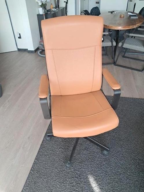 IKEA bureaustoel -- cognac kunstleer – in nette staat, Huis en Inrichting, Stoelen, Zo goed als nieuw, Eén, Bruin, Ophalen of Verzenden