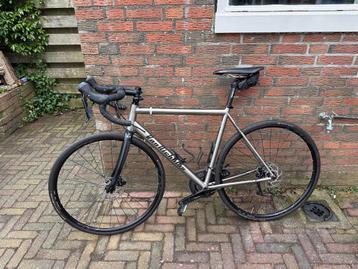 Van Nicolas Ventus M Disc Shimano 105 Titanium racefiets  beschikbaar voor biedingen