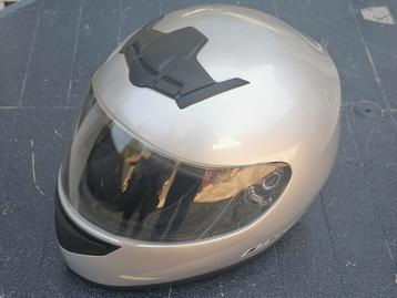 Nette, weinig gedragen LS2 motorhelm beschikbaar voor biedingen