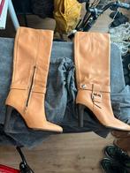 Massimo dutti beige dames laarzen, Kleding | Dames, Schoenen, Ophalen, Hoge laarzen, Massimo Dutti, Beige