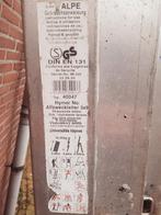 Aluminium 3 delig goede ladder, Doe-het-zelf en Verbouw, Ladders en Trappen, Ophalen, Gebruikt, Ladder, Opvouwbaar of Inschuifbaar