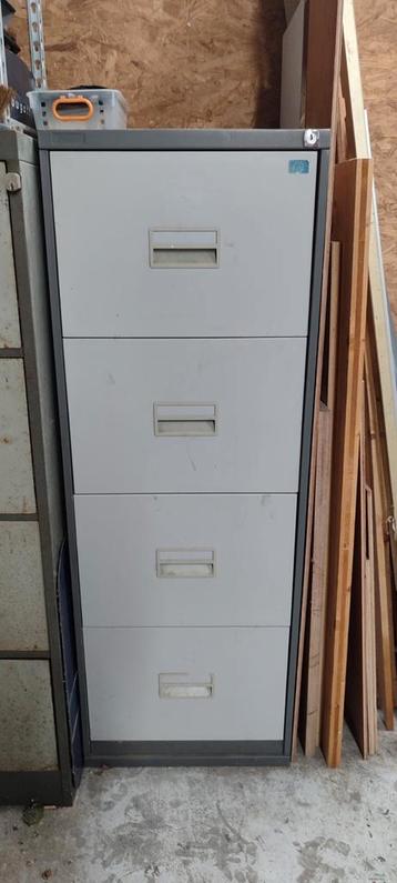 Archiefkast ladekast gereedschapskast beschikbaar voor biedingen