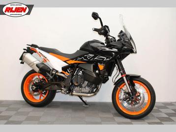 KTM 890 SMT (bj 2024) beschikbaar voor biedingen
