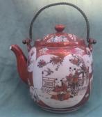 Japans Kutani porselein theepot met zotjes, Antiek en Kunst, Ophalen of Verzenden