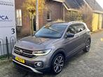 Volkswagen T-Cross 1.0 TSI Style Automaat (bj 2021), Auto's, Volkswagen, T-Cross, Gebruikt, Euro 6, Leder en Stof