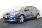 Renault Mégane Estate 1.5 dCi Limited (bj 2015, automaat), Stof, Gebruikt, 4 cilinders, Origineel Nederlands