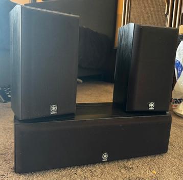 Yamaha Speakers (Center en 2x boekenplank) beschikbaar voor biedingen