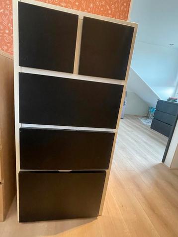 Ikea Ladekast met zwarte fronten beschikbaar voor biedingen