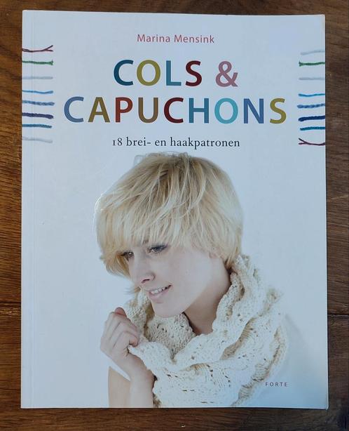 Cols & Capuchons - Brei- en haakpatronen, Hobby en Vrije tijd, Breien en Haken, Zo goed als nieuw, Breien of Haken, Patroon of Boek