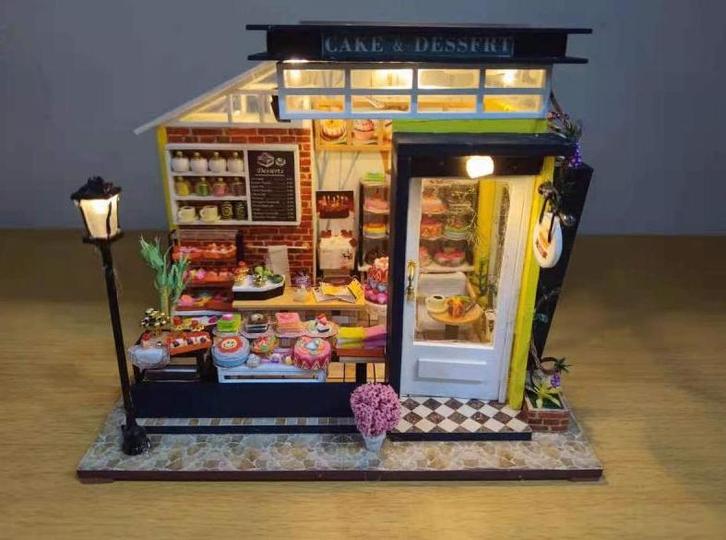 Houten Poppenhuis Cake & Dessert / Zelfbouw Bouw Model Huis, Verzamelen, Poppenhuizen en Toebehoren, Nieuw, Poppenhuis, Verzenden