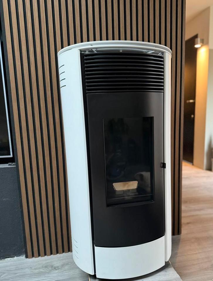 Pelletkachel te koop, Huis en Inrichting, Kachels, Nieuw, Vrijstaand, Pelletkachel, Overige brandstoffen, Ophalen of Verzenden