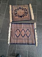Twee kleine perzische tapijtjes, Antiek en Kunst, Antiek | Kleden en Textiel, Ophalen
