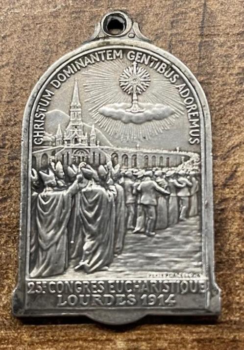 Lourdes Pilgrimage 1914. Medal by Penin., Postzegels en Munten, Penningen en Medailles, Overige materialen, Buitenland, Ophalen of Verzenden