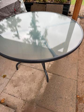Ronde Tuintafel - Ophalen in Vinkel beschikbaar voor biedingen
