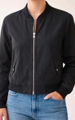 Bershka Bomberjack maat L, Maat 38/40 (M), Zwart, Zo goed als nieuw, Bershka