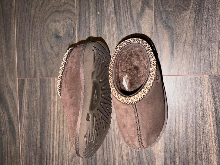 UGG Kinderschoen, Kinderen en Baby's, Kinderkleding | Schoenen en Sokken, Zo goed als nieuw, Schoenen, Meisje, Ophalen of Verzenden