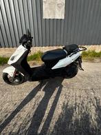 Kymco Agility Carry 50 Bromscooter 2015, Ophalen, Maximaal 45 km/u, Zo goed als nieuw, 50 cc