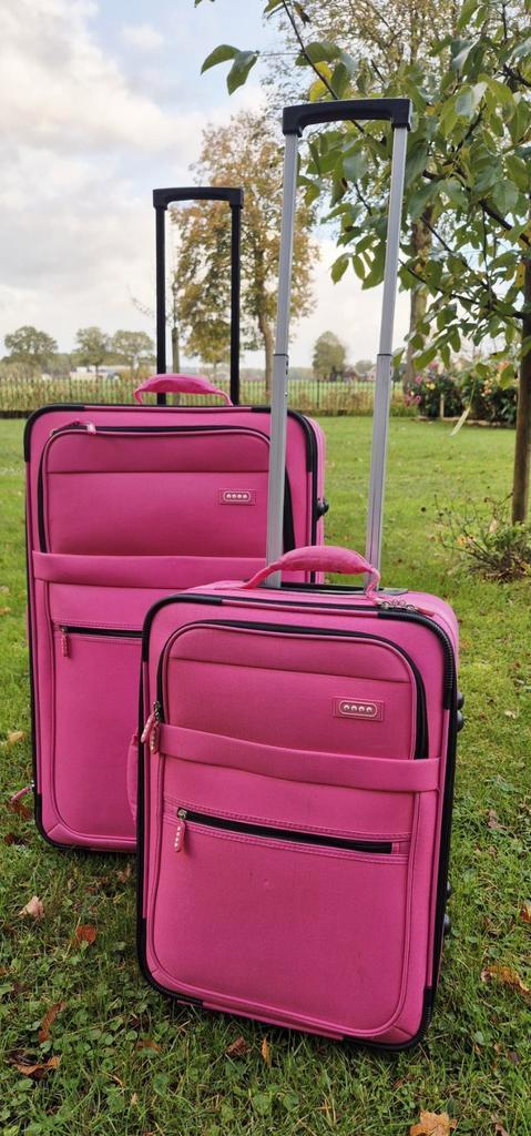 Rolkofferset 2 delig, Sieraden, Tassen en Uiterlijk, Koffers, Zo goed als nieuw, Overige materialen, 60 tot 70 cm, 35 tot 45 cm