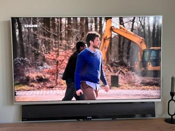 Te koop 50" Sony Bravia KDL-50W8915B Zilver Televisie beschikbaar voor biedingen