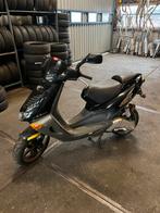aprilia sr50 minarelli, Fietsen en Brommers, Scooters | Aprilia, Ophalen, Zo goed als nieuw, Tweetakt, Overige modellen