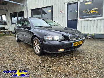 Volvo V70 2.4 D5 Kleurcode 452 beschikbaar voor biedingen
