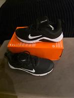 Nike Trainingsschoenen - Maat 38, Ophalen, Nieuw, Zwart