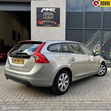 Volvo V60 2.0T Momentum Automaat 2011 beschikbaar voor biedingen