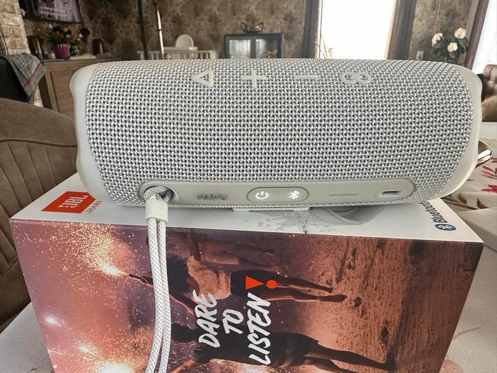 Weinig gebruikte  JBL Flip 6 - Wit - Bluetooth Speaker, Audio, Tv en Foto, Luidsprekers, Nieuw, Overige typen, Minder dan 60 watt