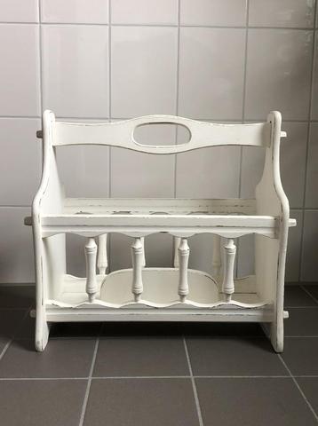 Brocante eikenhouten lektuurbak beschikbaar voor biedingen