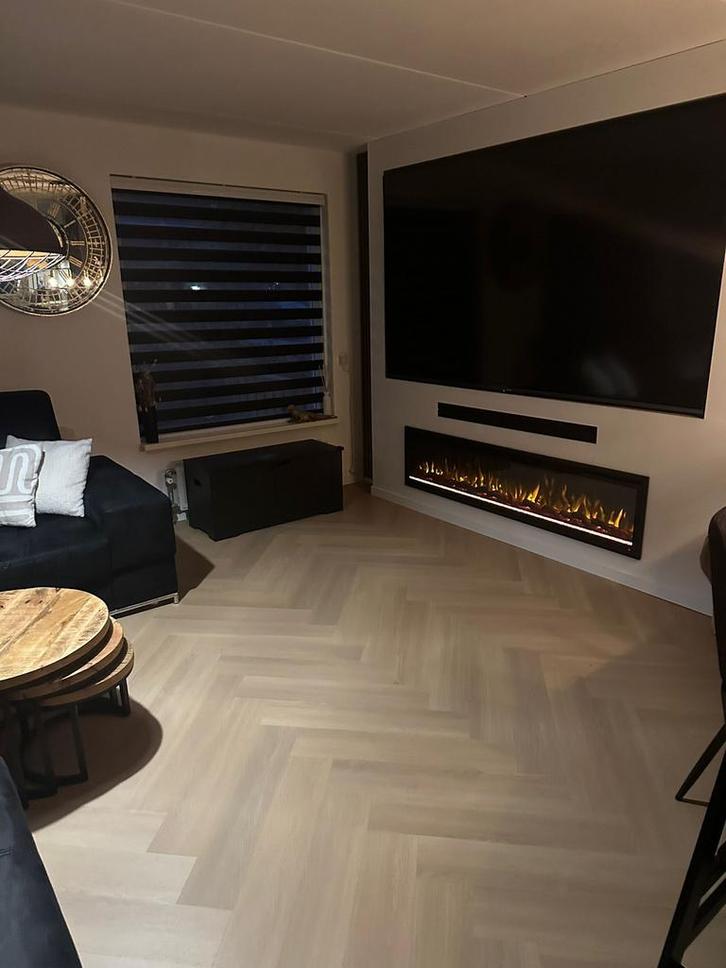 Vloerelegger gezocht? nog voor de feestdagen?, Huis en Inrichting, Stoffering | Vloerbedekking, Nieuw, Vinyl, Wit, Crème, Beige