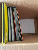 1 grote doos Nederland Wereld, Postzegels en Munten, Postzegels | Volle albums en Verzamelingen, Ophalen of Verzenden, Nederland en Buitenland