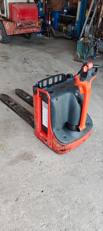 Linde T16L elektrische pompwagen stapelaar beschikbaar voor biedingen