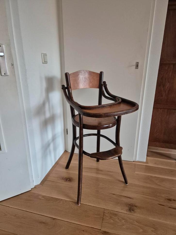 Antieke kinderstoel, model Thonet, Kinderen en Baby's, Kinderstoelen, Gebruikt, Meegroeistoel, Ophalen of Verzenden