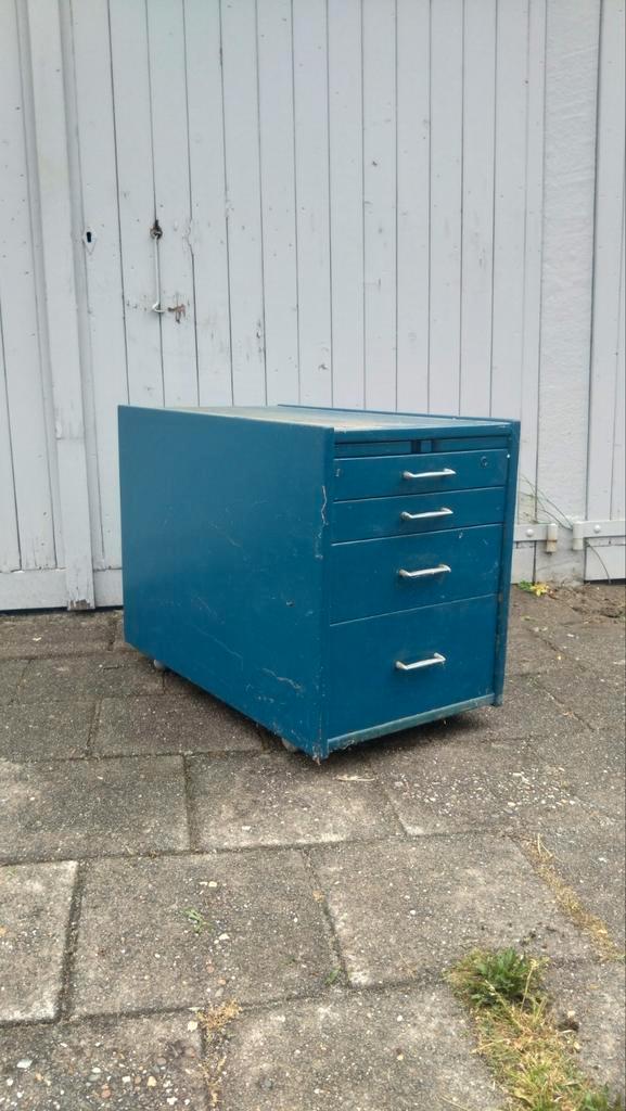 Ladenblok, Huis en Inrichting, Kasten | Lockerkasten, Gebruikt, Ophalen