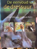 De eenvoud van de dressuur. Johan Hinnemann/Coby van Andel -, Overige sporten, Hinnemann, Ophalen, Gelezen