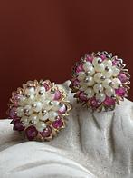 Vintage vermeiloorbellen met zaadparels en robijnen, Sieraden, Tassen en Uiterlijk, Oorbellen, Ophalen of Verzenden, Zo goed als nieuw