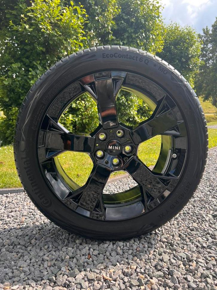 19 inch Mini Countryman U25 Origineel Continental, Auto-onderdelen, Banden en Velgen, Banden en Velgen, Zomerbanden, 19 inch, 245 mm