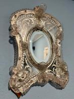 Antieke Venetiaanse spiegel met schade, Antiek en Kunst, Antiek | Spiegels, Ophalen of Verzenden, Ovaal, Minder dan 50 cm, Minder dan 100 cm