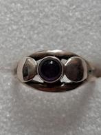 935/-- zilveren ring met Granaat steen --  ringmaat 17, Bruin, Verzenden, Nieuw, 17 tot 18