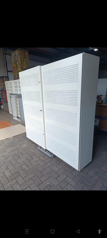 Akoestische metalen schuifdeurkasten , garagekasten  beschikbaar voor biedingen