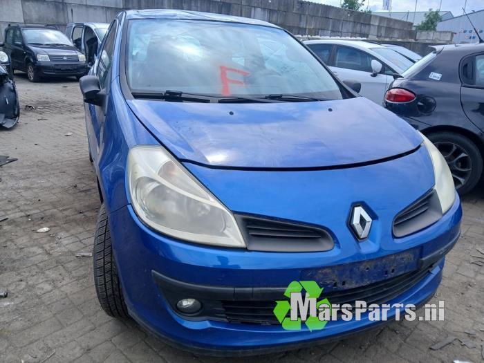 Fusee rechts-voor van een Renault Clio, Auto-onderdelen, Ophanging en Onderstel, Renault, Gebruikt, 3 maanden garantie, Ophalen of Verzenden