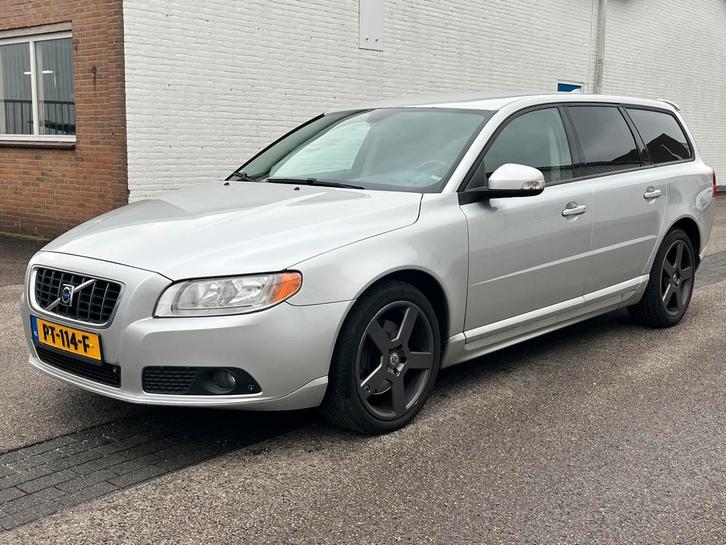Volvo V70 2.4D 120KW AUT | apk 10-2026 | youngtimer trekhaak, Auto's, Volvo, Bedrijf, Te koop, V70, ABS, Airbags, Airconditioning