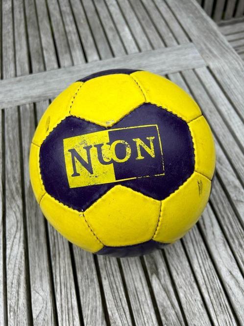 Leren NUON voetbal Official Size, Sport en Fitness, Voetbal, Gebruikt, Bal, Maat XL, Ophalen of Verzenden